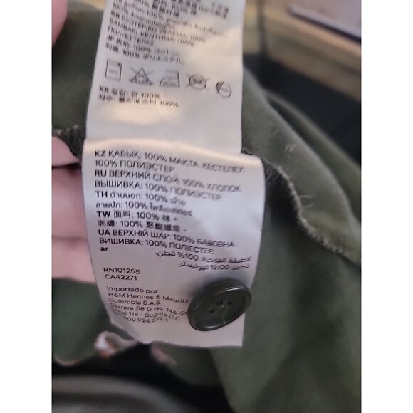 H&M NYC Divided Green Camo Jacket Orange Lettering New York Theme Sz M - Picture 8 of 9